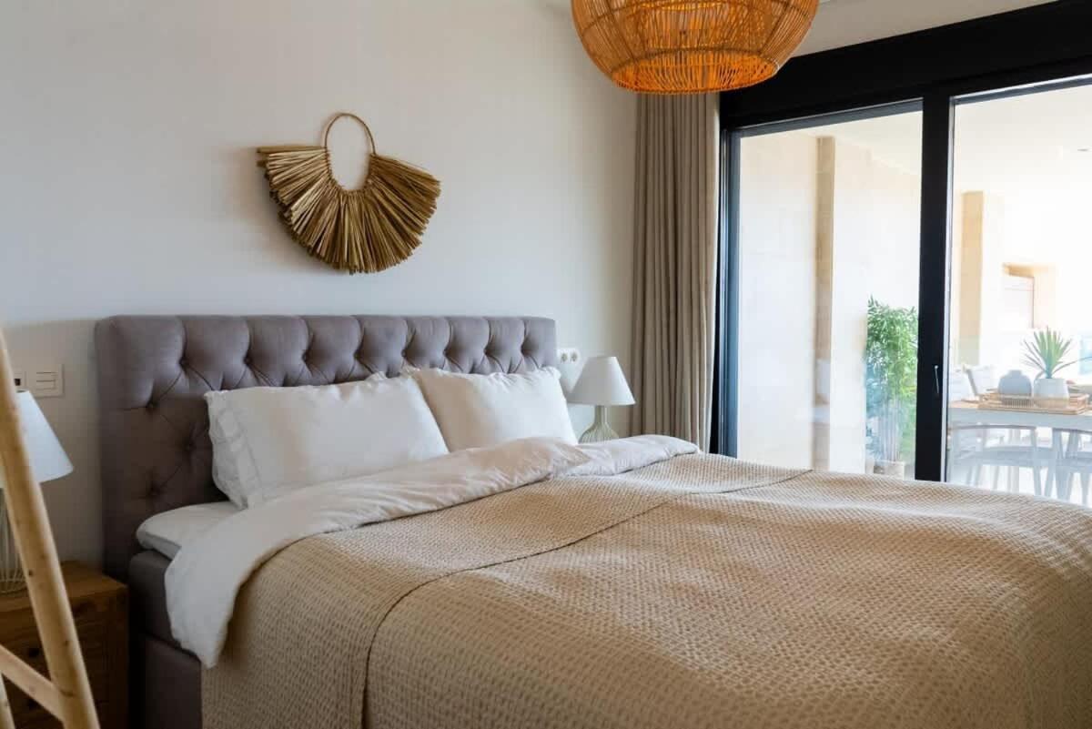 Apartment Jardinana Azalea - Gorgeous 3 Bedroom Close To The *